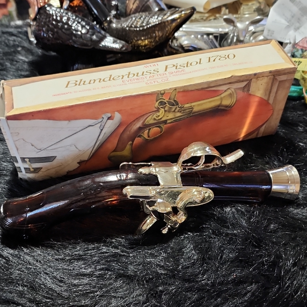 Avon Silver Decorative Pistol After Shave Decanter. EMPTY !!! BOTTLE.